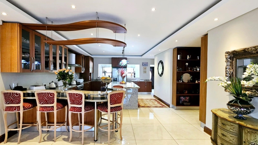 5 Bedroom Property for Sale in Baronetcy Estate Western Cape